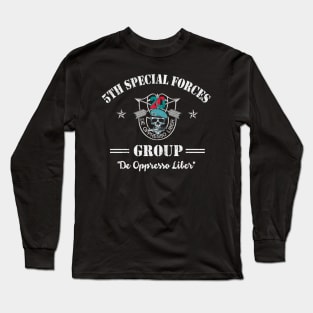 Proud US Army 20th Special Forces Group Skull American Flag VeteranDe Oppresso Liber SFG - Gift for Veterans Day 4th of July or Patriotic Memorial Day Long Sleeve T-Shirt